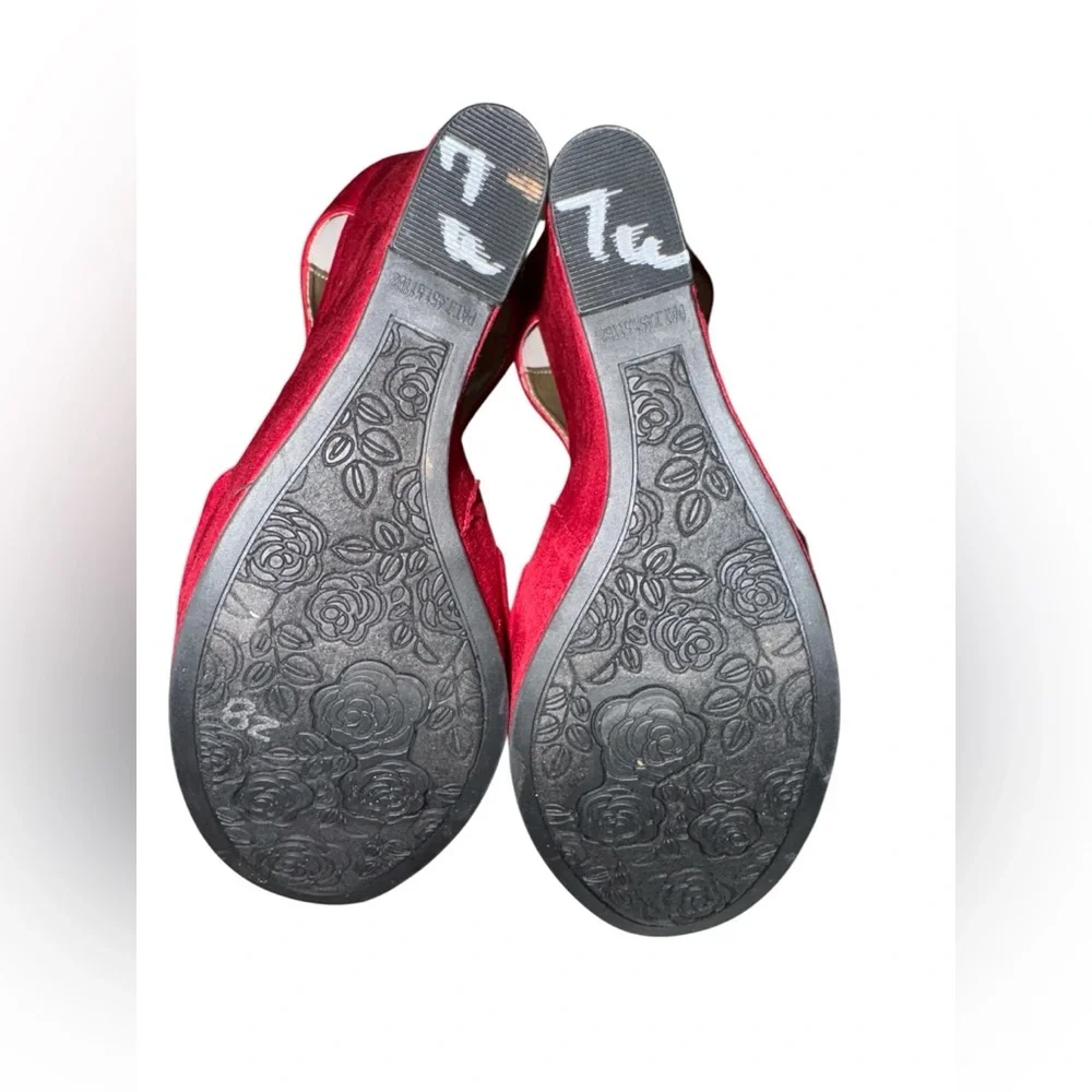 Carlos Santana Red High Heeled Wedges - Picture 5 of 5